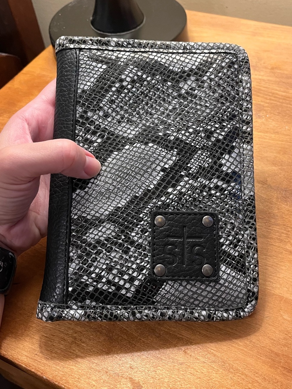 STS Ranchwear Santana Magnetic Leather Wallet Snakeskin Print - EUC